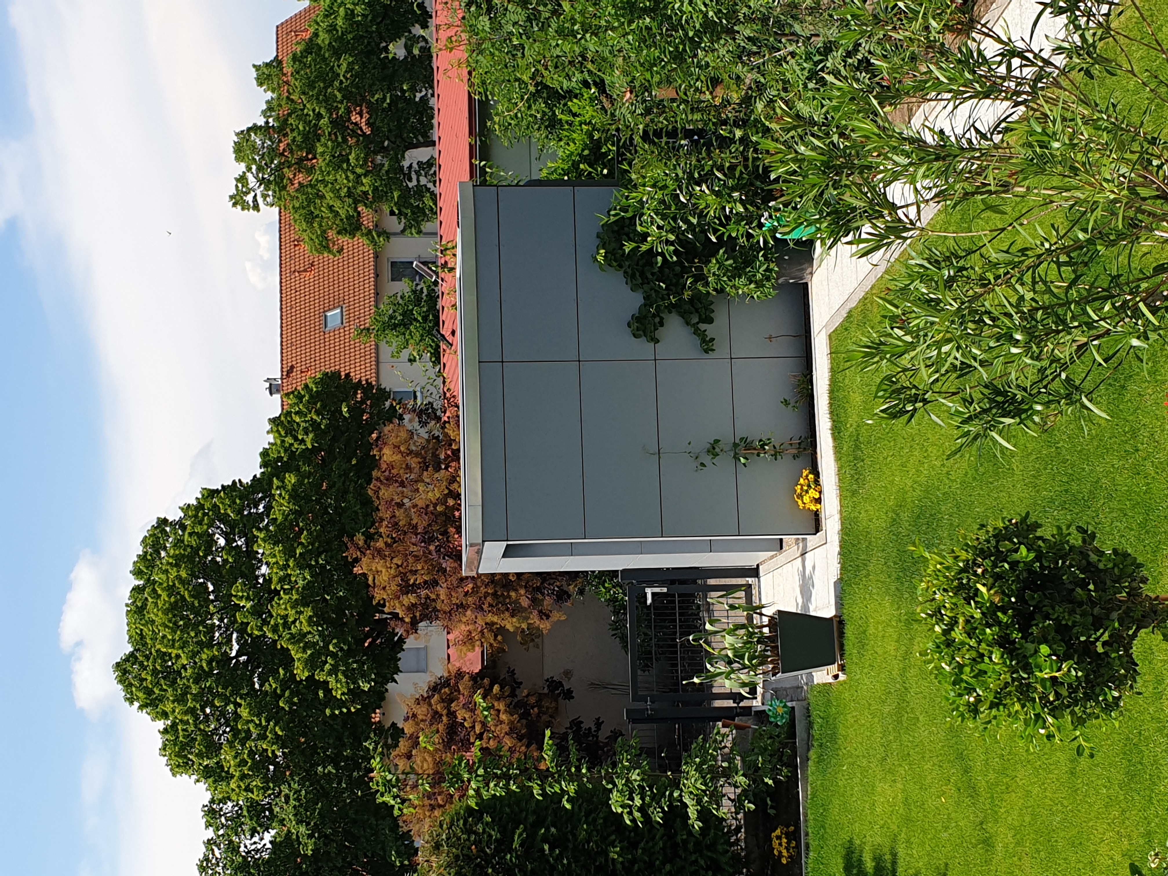 HPL Design Gartenhaus 240x120cm RAL 7040