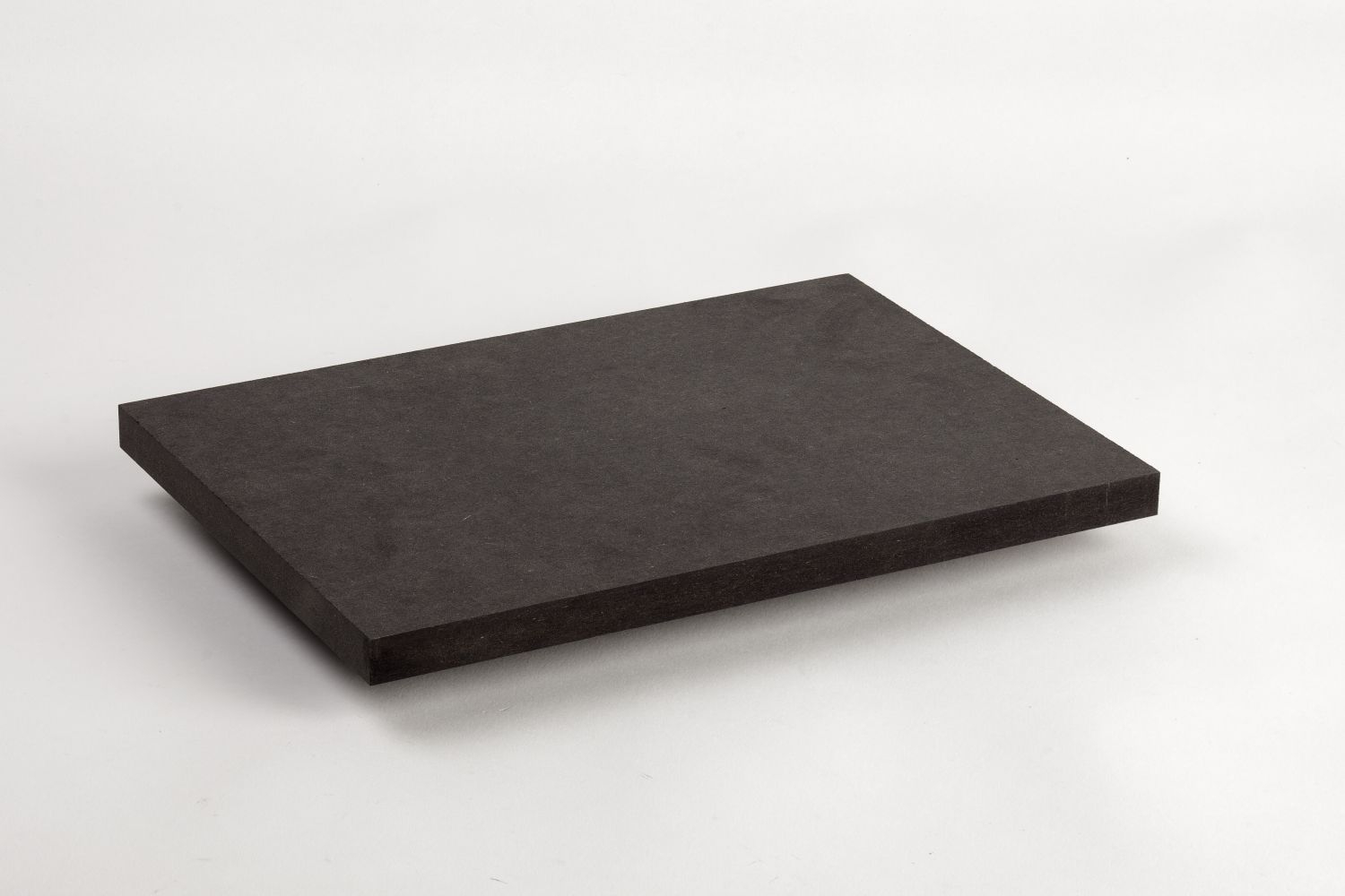 MDF-Platte schwarz durchgefärbt E1 2850 x 2100 Mitteldichte Holzfaserplatte